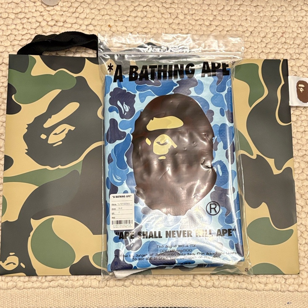 A Bathing Ape Blue Camo shoulder tote Duffel Bag come wiz a Bathing ape paperbag
